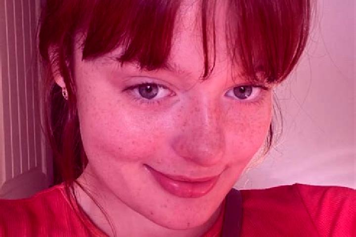 Naomi, 29, a red grey-eyed mixed companion based in Michelbeke. Offering CIM, Deep French Kissing, Girlfriend Experience, 69. Available for incall and outcal...