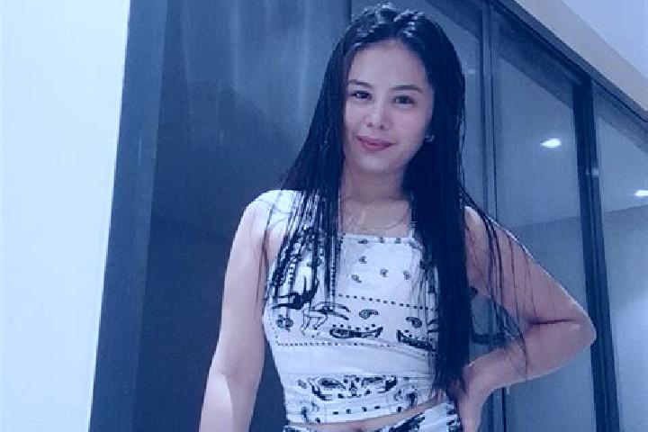 Naomi, 29 — Escort in Chaiwan, China