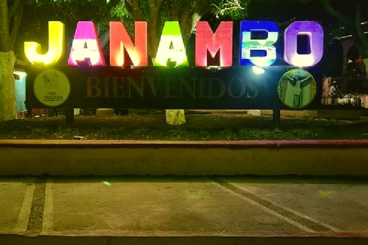 Naomi, 29 — Escort in Janambo, Mexico