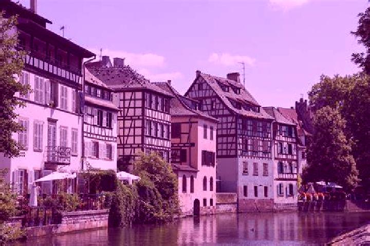 Naomi, 29 — Escort in Mundolsheim, France