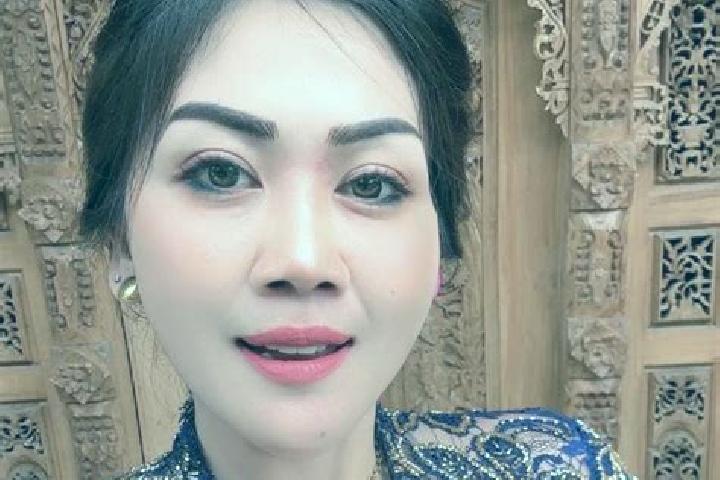 Naomi, 29 — Escort in Pangkungparuk, Indonesia
