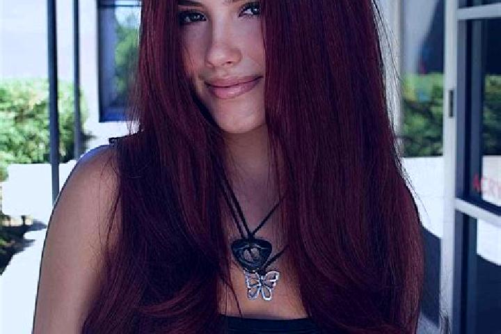 Naomi, 30, a auburn dark-eyed latina companion based in Laanila. Offering OWO, Dinner Date. Available for incall and outcall, overnight bookings available.