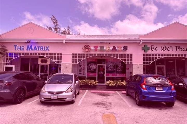Naomi, 30 — Escort in Dusty Place, Cayman Islands
