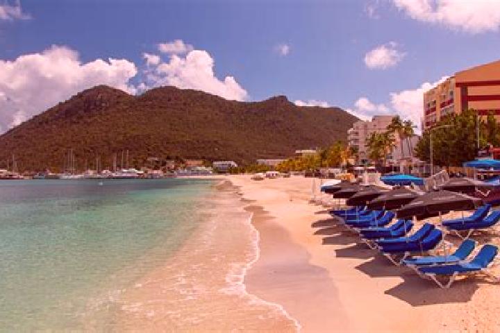 Naomi, 30 — Escort in Lower Prince s Quarter, Sint Maarten