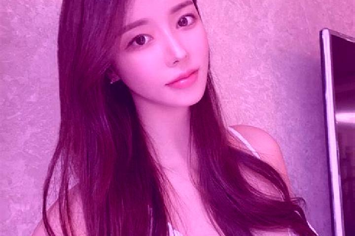 Naomi, 30 — Escort in Sanweicun, China