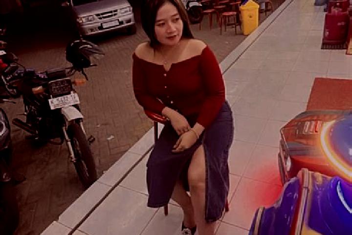 Naomi, 30 — Escort in Tambakromo, Indonesia