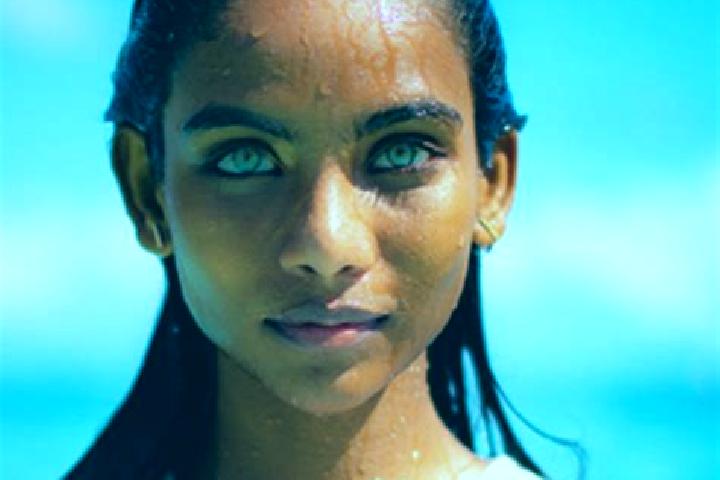 Naomi, 31, a auburn blue-eyed indian companion based in Eriu-Sancrai. Offering Duos, BDSM, Massage. Available for incall and outcall, overnight bookings avai...