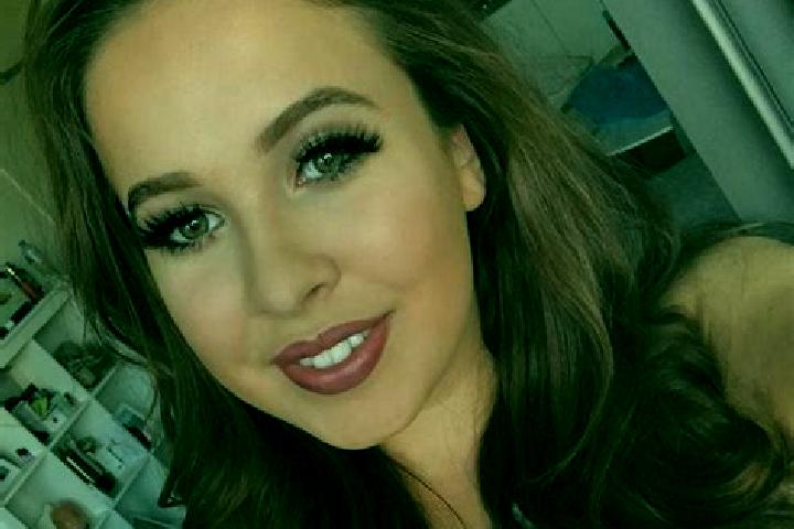Naomi, 31, a auburn dark-eyed slavic companion based in Ahuehueyo. Offering CIM, Girlfriend Experience, Erotic Massage. Available for incall and outcall, day...