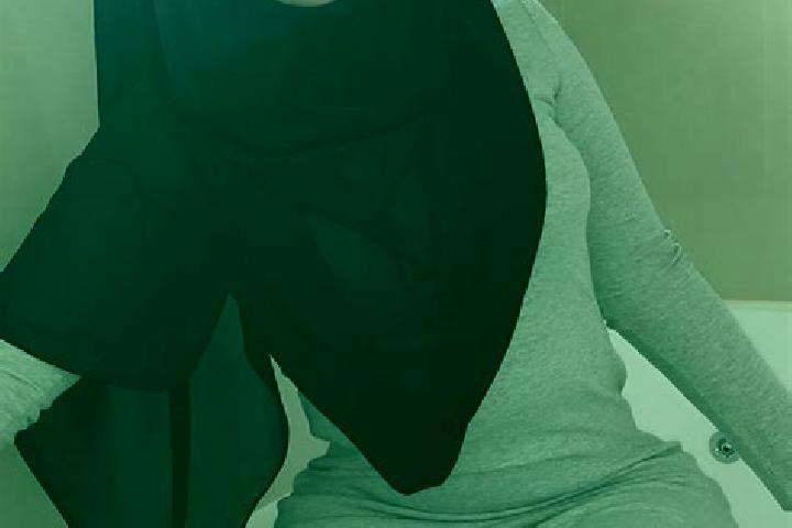 Naomi, 31, a auburn green-eyed indian companion based in Al Muharraq. Offering Travel Companion, A-Level, OWO, Party Girl. Available for incall and outcall, ...