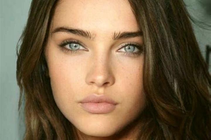 Naomi, 31, a brunette dark-eyed caucasian companion based in Ourizona. Offering Overnight, Erotic Massage, Deep French Kissing. Available for incall and outc...