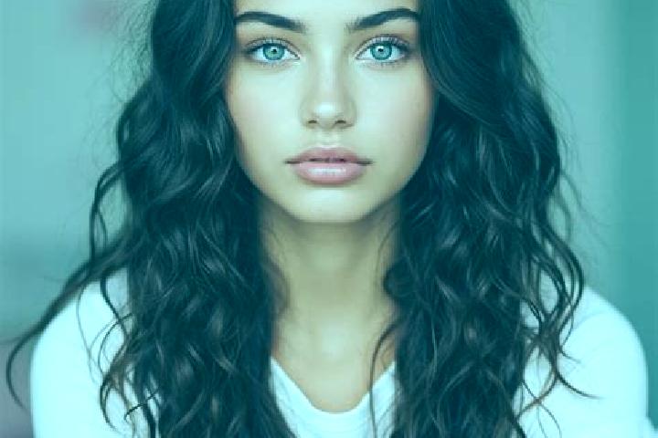 Naomi, 31, a brunette dark-eyed mediterranean companion based in Glencoe. Offering Party Girl, Tantra, Erotic Massage, Duos. Available for incall and outcall...