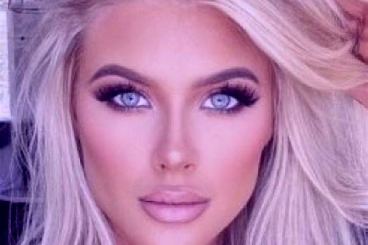 Naomi, 31, a platinum blonde grey-eyed middle eastern companion based in Richmond Hill. Offering Domination, 69, A-Level, Striptease. Available for incall an...