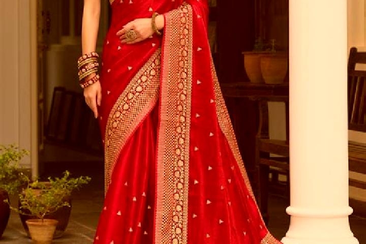 Naomi, 31, a red hazel-eyed middle eastern companion based in Velky Saris. Offering Party Girl, A-Level, Deep French Kissing, Striptease. Available for incal...