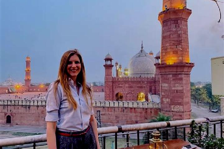 Naomi, 31 — Escort in Jiwani, Pakistan
