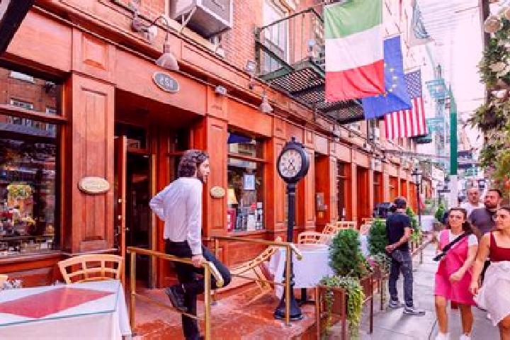 Naomi, 31 — Escort in Little Italy, United States