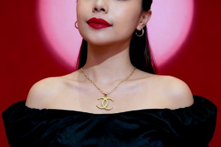 Naomi, 31 — Escort in Padre Zamora, Philippines