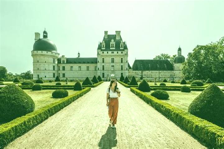 Naomi, 31 — Escort in Valencay, France