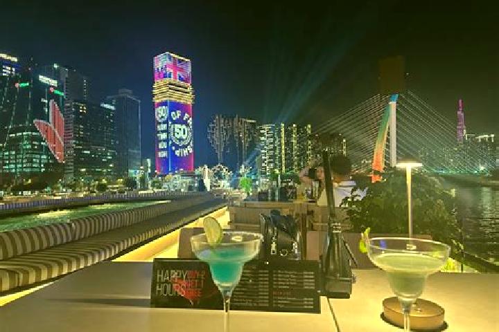 Naomi, 31 — Escort in Xundian, China