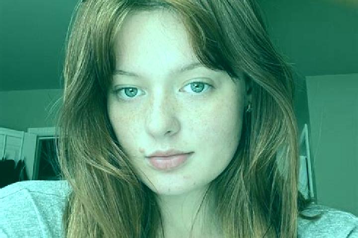 Naomi, 32, a auburn blue-eyed mediterranean companion based in Galvao. Offering Domination, Girlfriend Experience, Erotic Massage. Available for incall and o...