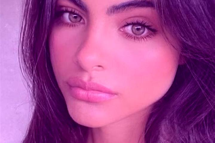 Naomi, 32, a brunette green-eyed european companion based in Dalirig. Offering Roleplay, Striptease, Overnight, Girlfriend Experience, A-Level. Available for...