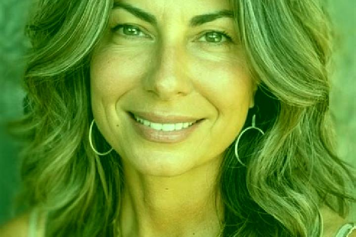 Naomi, 32, a brunette grey-eyed middle eastern companion based in The Hideout. Offering Prostate Massage, Duos, Dinner Date. Available for incall and outcall...