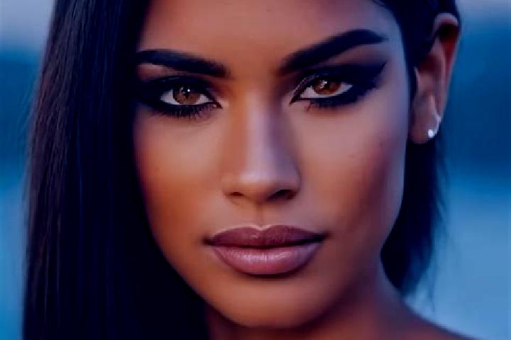 Naomi, 32, a dark blonde amber-eyed latina companion based in Zyalyony Bor. Offering Deep French Kissing, Domination, Dinner Date, Duos. Available for incall...