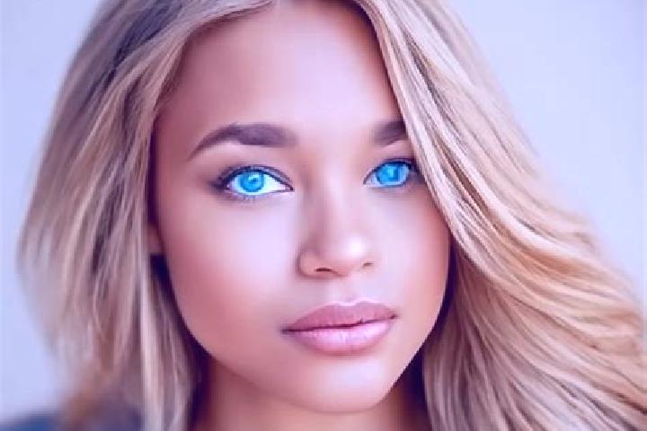 Naomi, 32, a dark blonde blue-eyed latina companion based in Landemont. Offering CIM, Party Girl, Tantra. Available for incall and outcall, day and evening d...