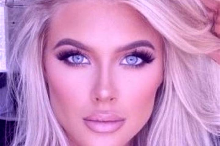 Naomi, 32, a platinum blonde brown-eyed slavic companion based in Lemberge. Offering A-Level, GFE, Massage, Couples. Available for incall and outcall, overni...