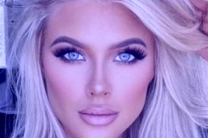 Naomi, 32, a platinum blonde grey-eyed latina companion based in Panamaram. Offering Erotic Massage, Tantra, Striptease, Massage. Available for incall and ou...