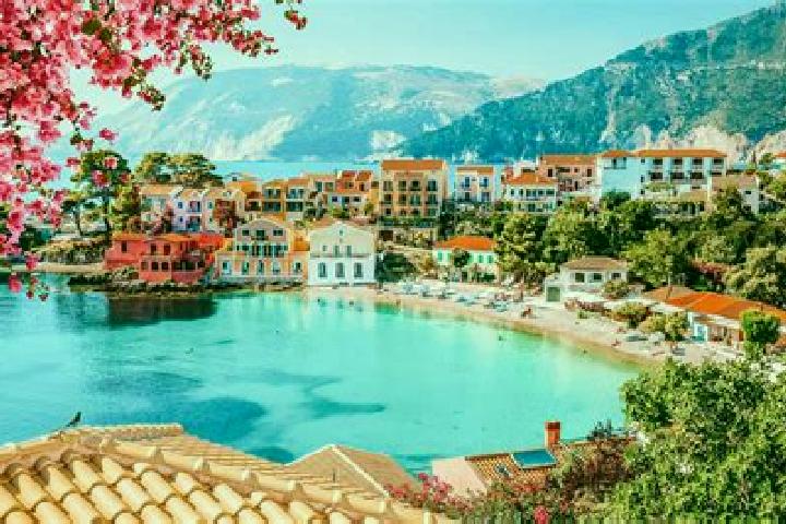 Naomi, 32 — Escort in Ardassa, Greece