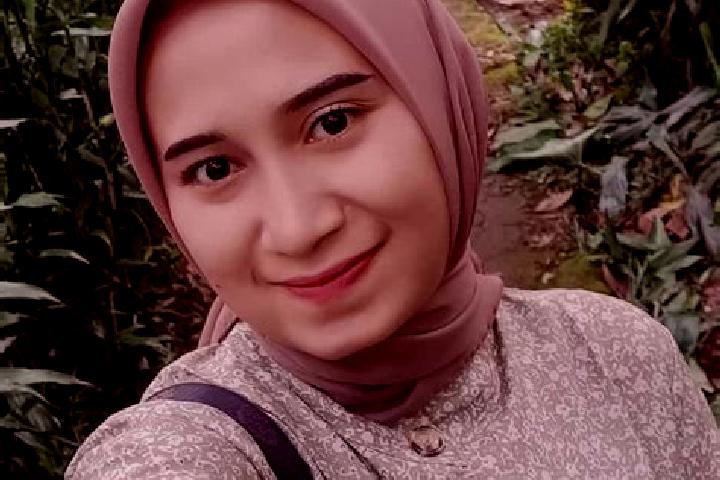 Naomi, 32 — Escort in Citapen, Indonesia