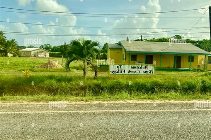 Naomi, 32 — Escort in Hope Creek, Belize