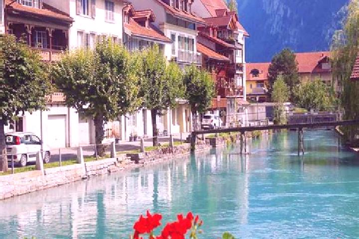 Naomi, 32 — Escort in Mauraz, Switzerland