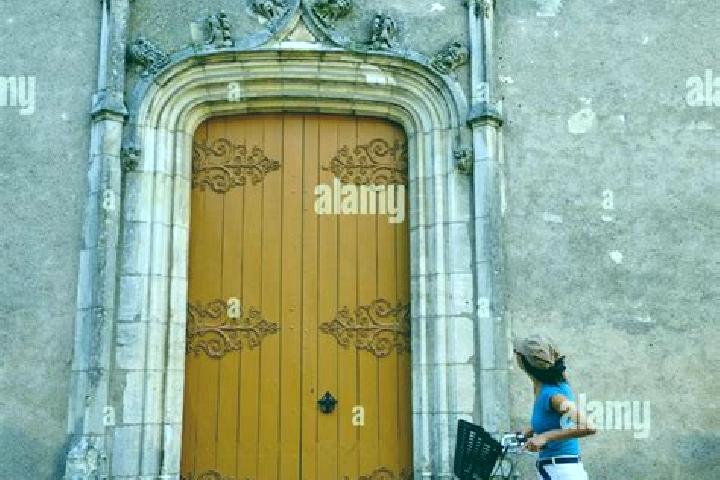 Naomi, 32 — Escort in Saint-Satur, France