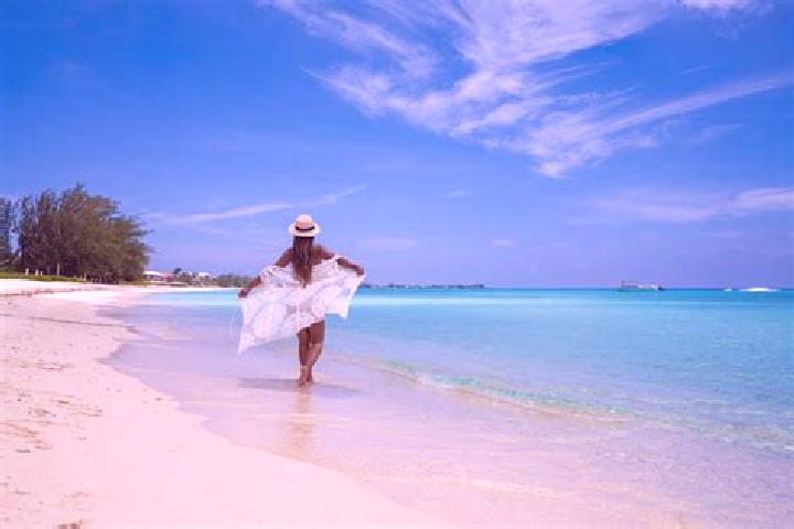 Naomi, 32 — Escort in Spotts, Cayman Islands