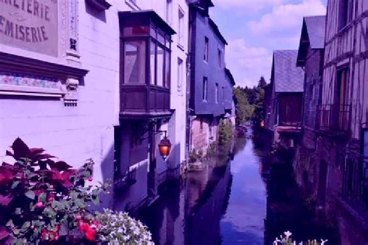 Naomi, 32 — Escort in Tourville-sur-Pont-Audemer, France