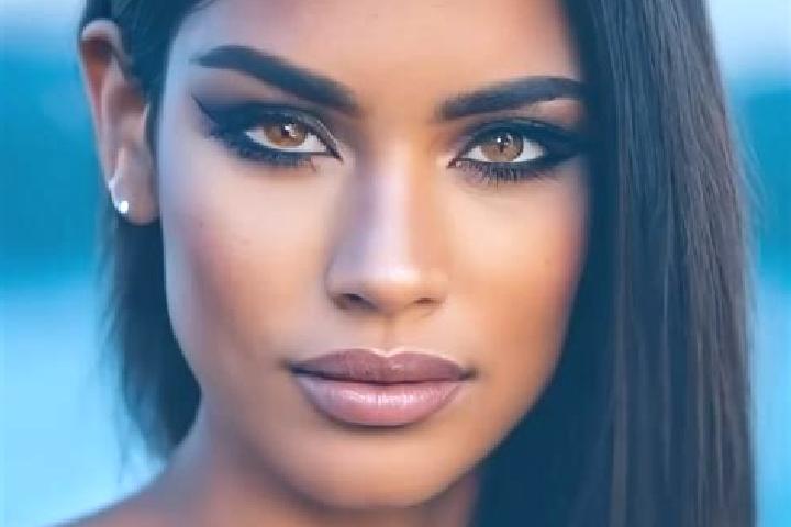 Naomi, 33, a black amber-eyed latina companion based in Luci. Offering Overnight, Prostate Massage, Fetish, Dinner Date. Available for incall and outcall, da...