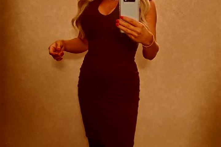 Naomi, 33, a blonde dark-eyed caribbean companion based in Lanli. Offering Striptease, Dinner Date, Domination, A-Level. Available for incall and outcall, da...