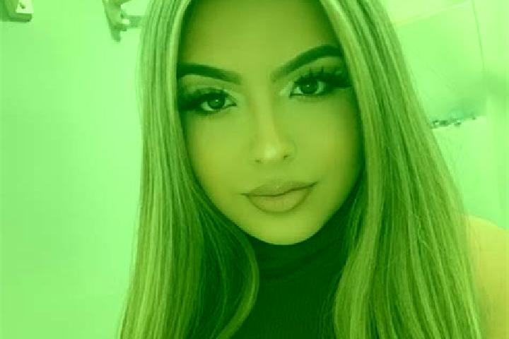 Naomi, 33, a red blue-eyed mixed companion based in Ittre. Offering GFE, OWO, Tantra, Domination. Available for incall and outcall, day and evening dates.