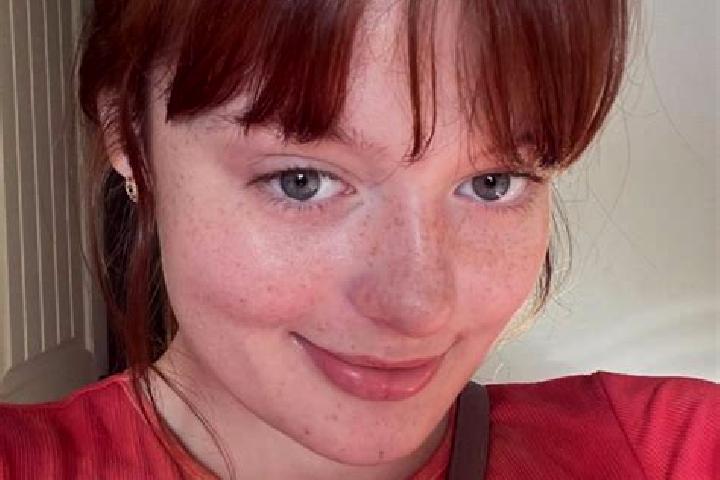 Naomi, 33, a red grey-eyed caucasian companion based in Belcastro. Offering BDSM, Prostate Massage, Striptease. Available for incall and outcall, overnight b...