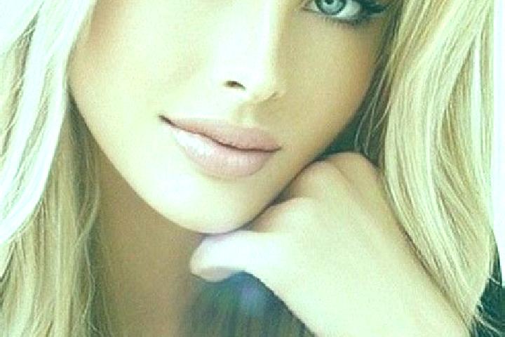 Naomi, 34, a dark blonde blue-eyed caucasian companion based in Nono. Offering Duos, Party Girl. Available for incall and outcall, overnight bookings available.