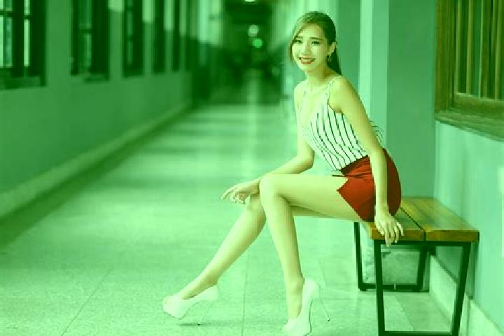 Naomi, 34, a red dark-eyed asian companion based in Valea Grecului. Offering Travel Companion, BDSM, Dinner Date, Massage, Prostate Massage. Available for in...
