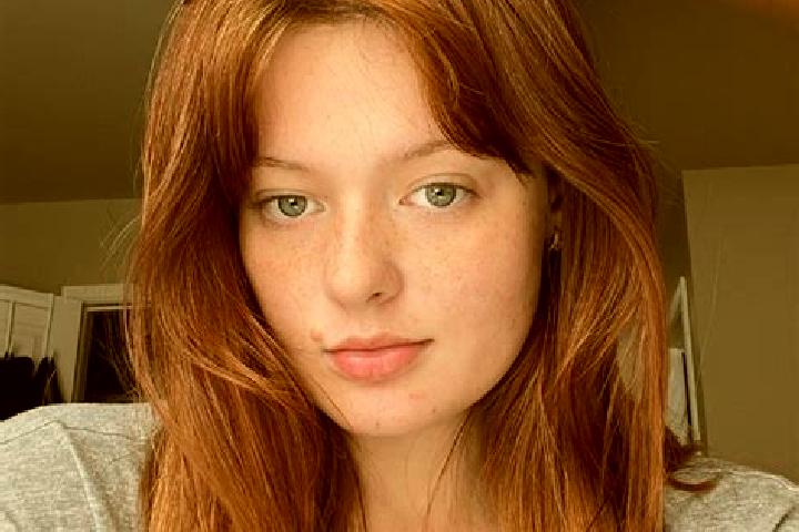 Naomi, 34, a red grey-eyed caucasian companion based in Banmankhi. Offering Massage, Deep French Kissing, GFE. Available for incall and outcall, day and even...