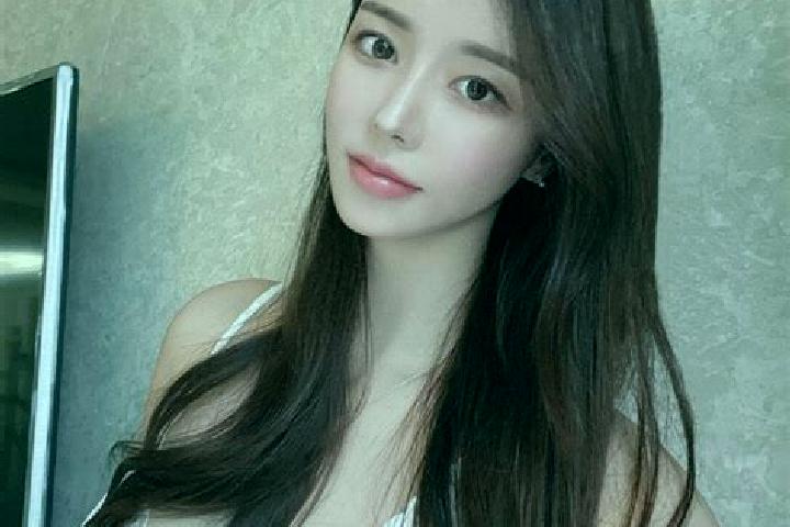 Naomi, 34 — Escort in Suishan, China