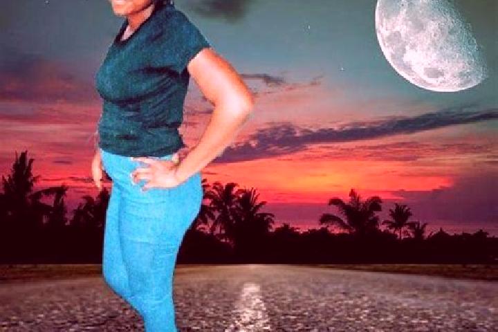 Naomi, 34 — Escort in Tomboco, Angola