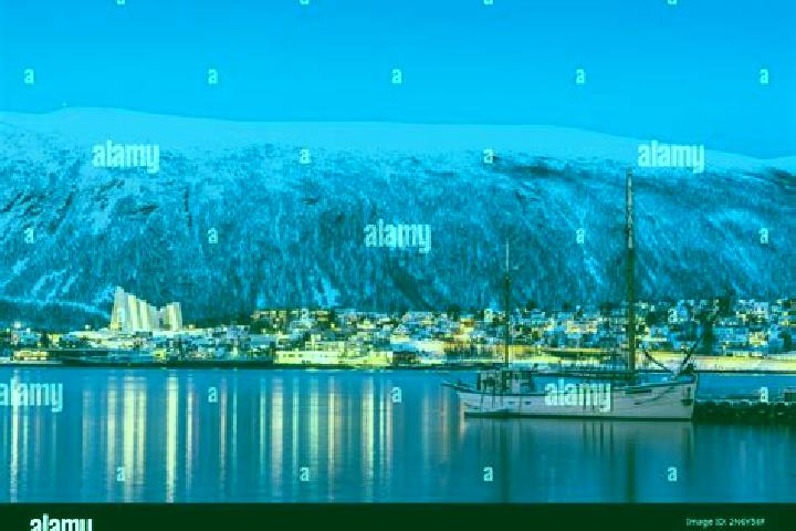 Naomi, 34 — Escort in Tromsdalen, Norway