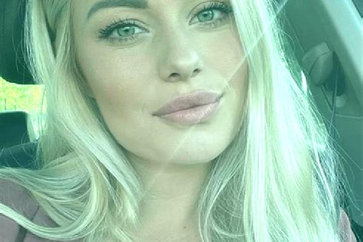 Naomi, 35, a blonde hazel-eyed mediterranean companion based in Grevenkrug. Offering Massage, Dinner Date, Girlfriend Experience, Erotic Massage. Available f...