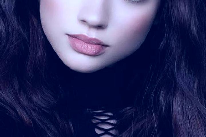 Naomi, 35, a brunette dark-eyed european companion based in Casar de Caceres. Offering Dinner Date, Overnight, OWO, Girlfriend Experience. Available for inca...