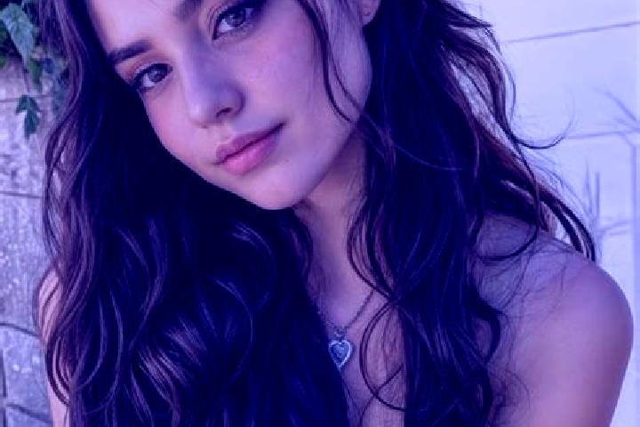 Naomi, 35, a chestnut hazel-eyed middle eastern companion based in Junin. Offering Roleplay, BDSM, Massage, Prostate Massage. Available for incall and outcal...