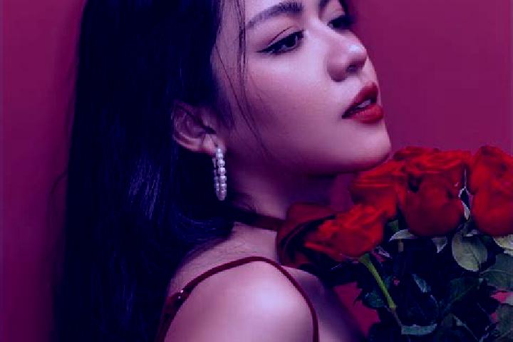 Naomi, 35 — Escort in Anhai, China